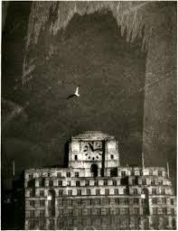 About timeSarah Moon 展