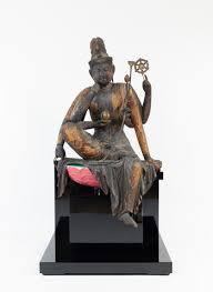 特集展示初公開の仏教美術—如意輪観音菩薩像・二童子像をむかえて—