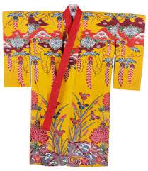 鳥の文様の紅型衣裳／琉球漆器の様々な技法～沈金、箔絵、堆金、螺鈿～