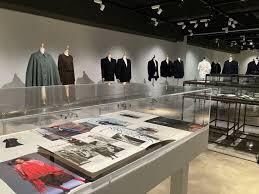 原由美子＋KCI「女の背広」展 の展覧会画像